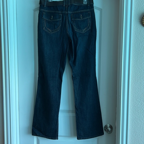 Gloria Vanderbilt Jeans with belt, never worn, like new, Size 8, Blue - Picture 4 of 6
